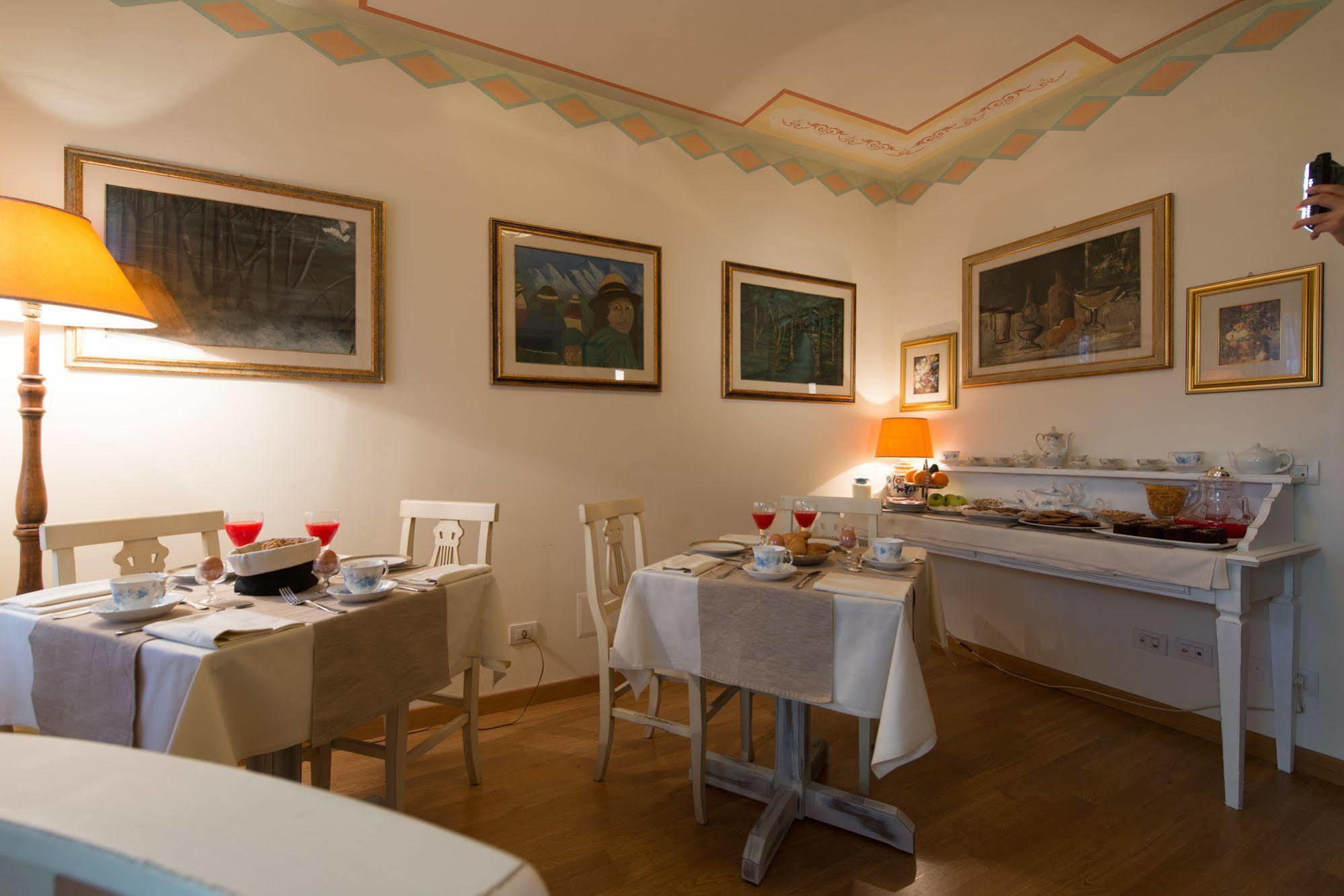 Residenze L'Uncinaia Holiday House Perugia Exterior photo